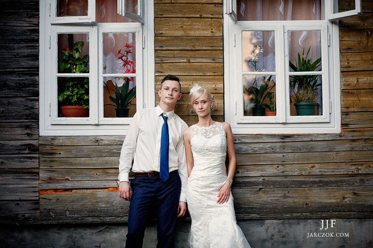 Naturalny i niepozowana sesja ślubna plenerowa. Fotograf potrafiący uchwycić prawdę o człowieku.