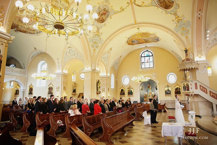 Ślub w kościele Marii Magdaleny w Tychach.